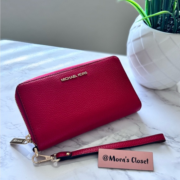 Michael Kors Wallet/Phone Holder Red - Picture 3 of 7